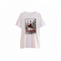 T-shirt bianca con stampa Fashion: Torre Eiffel, via parigina e donna in abito rosso
